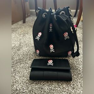 Harveys Seatbelt Tough Love Mini Bucket